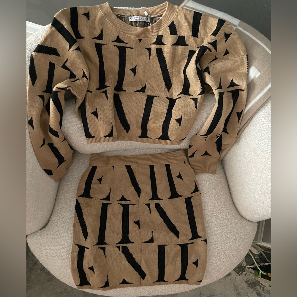 Black Tan Letter‎ Sweater Knit Set